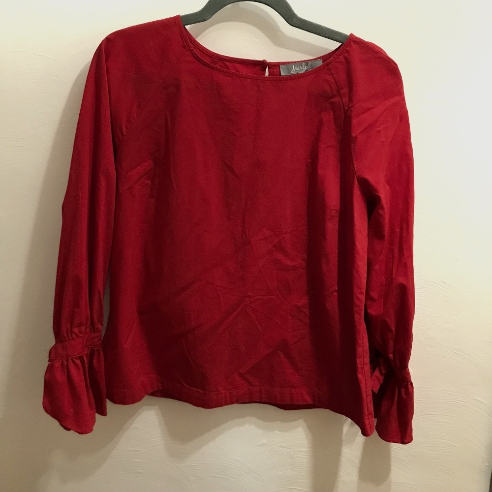 Marled long sleeve red tie-sleeve blouse